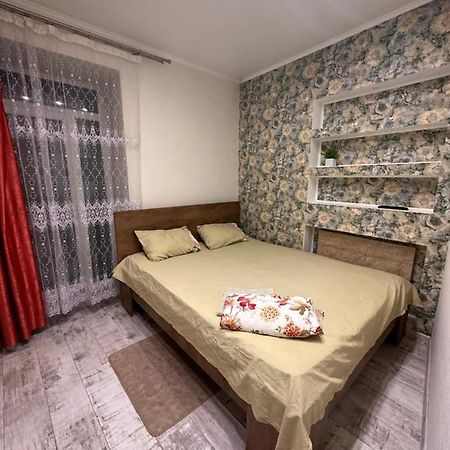 New Central 2Room Apartment Lviv Extérieur photo