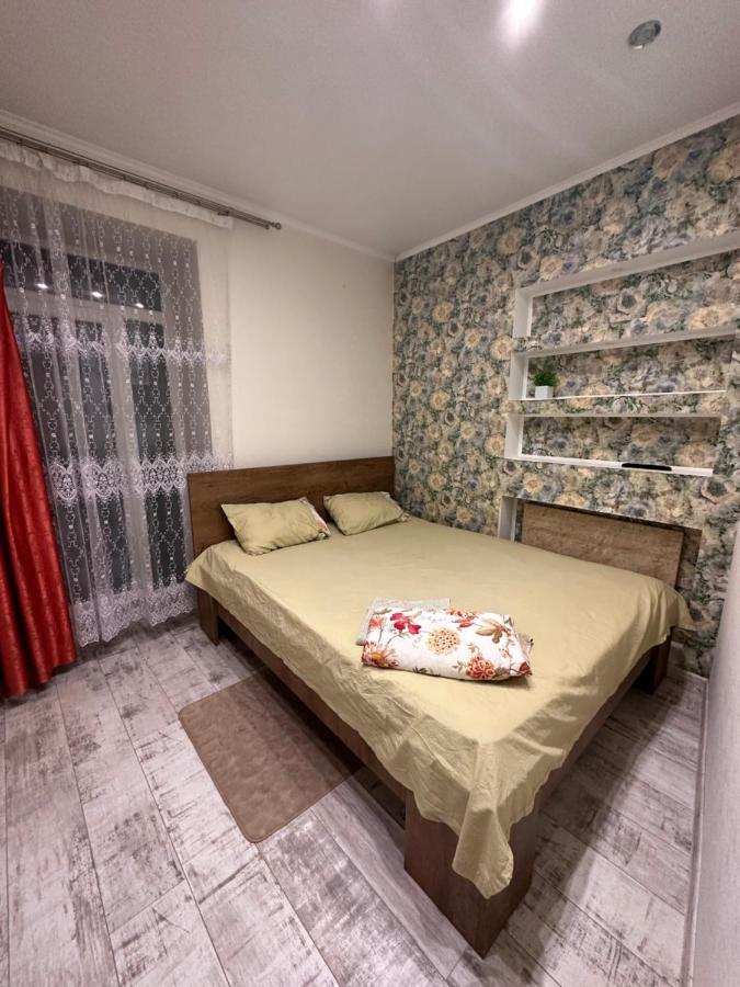 New Central 2Room Apartment Lviv Extérieur photo