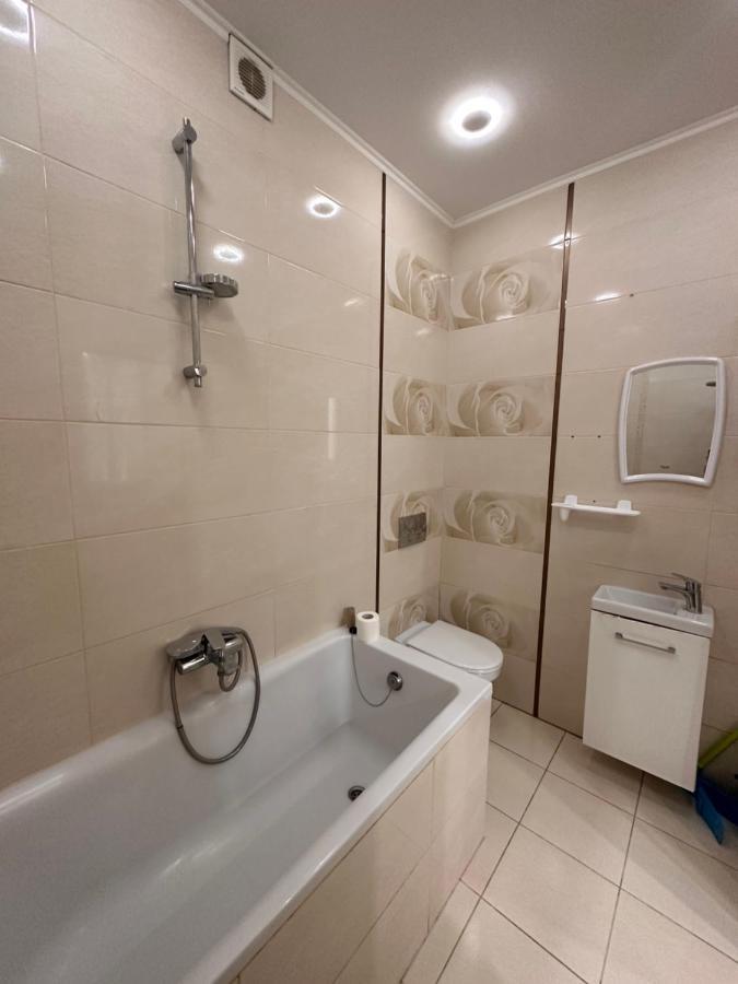 New Central 2Room Apartment Lviv Extérieur photo
